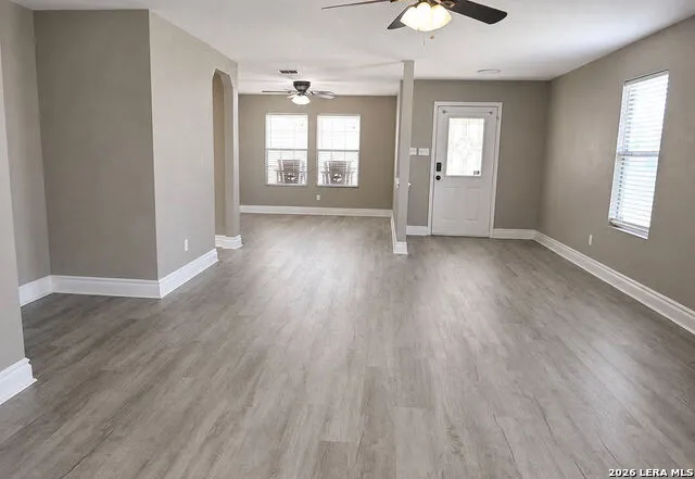 7907 Saratoga Knll Selma, TX 78154
