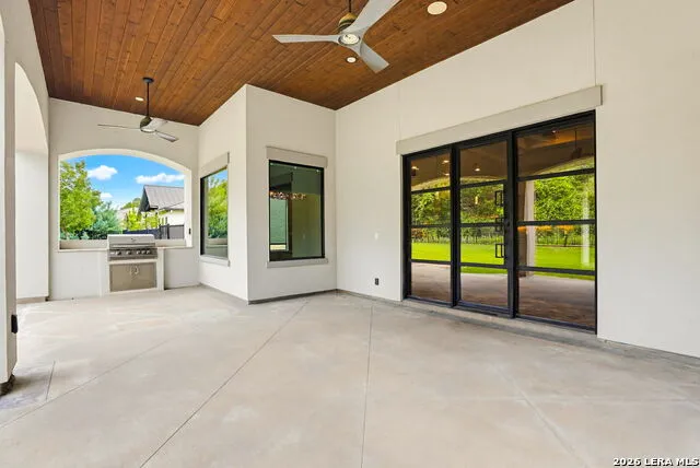 2447 Wallaby Circle New Braunfels, TX 78132