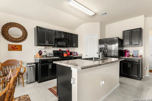 1321 W Nolte Farms Seguin, TX 78155