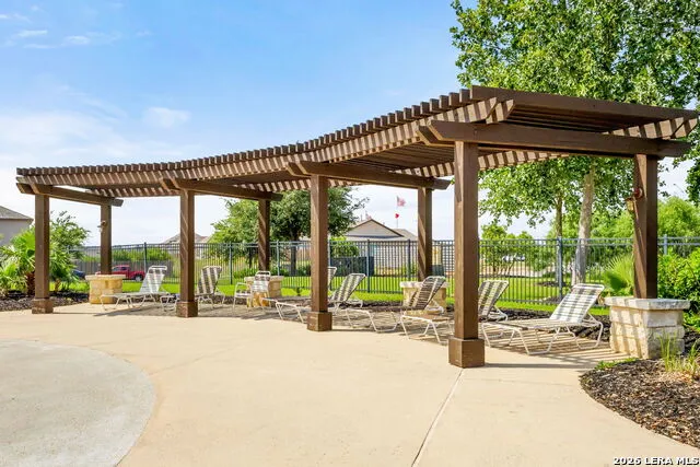 1321 W Nolte Farms Seguin, TX 78155