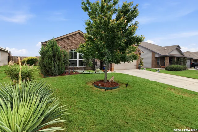 1321 W Nolte Farms Seguin, TX 78155