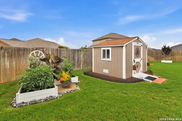 1321 W Nolte Farms Seguin, TX 78155