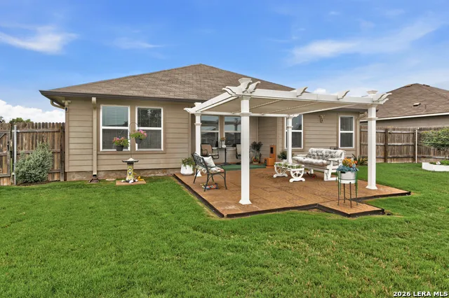 1321 W Nolte Farms Seguin, TX 78155