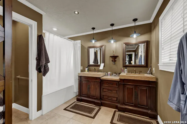 605 High Oaks Canyon Lake, TX 78133