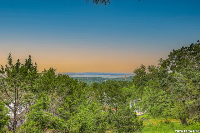 605 High Oaks Canyon Lake, TX 78133