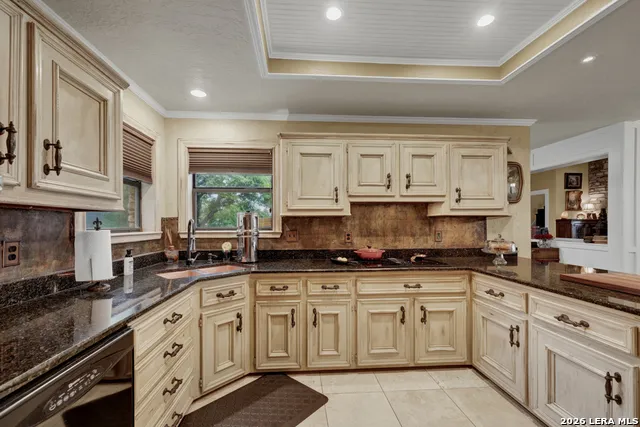 605 High Oaks Canyon Lake, TX 78133