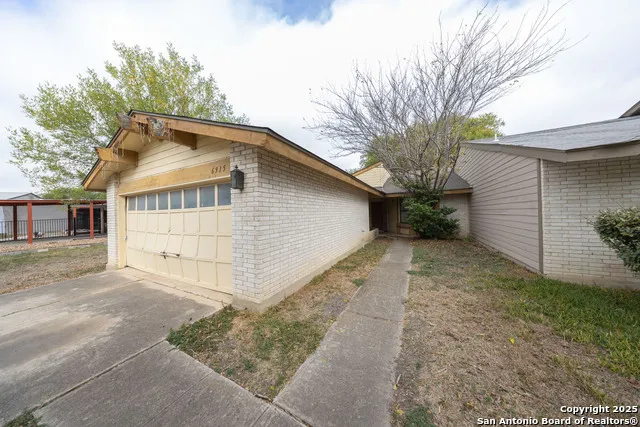 6915 Brecon San Antonio, TX 78239