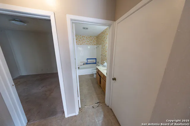 6915 Brecon San Antonio, TX 78239