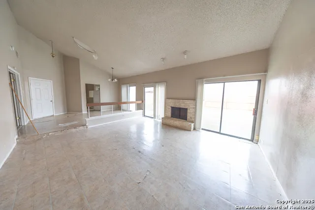 6915 Brecon San Antonio, TX 78239