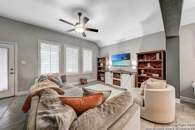 2217 Windswept New Braunfels, TX 78132