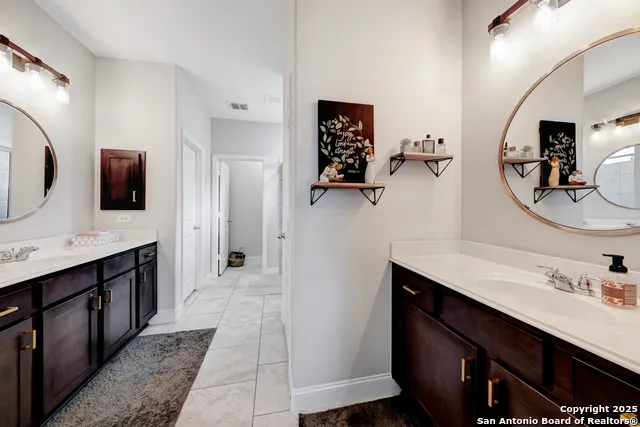2217 Windswept New Braunfels, TX 78132