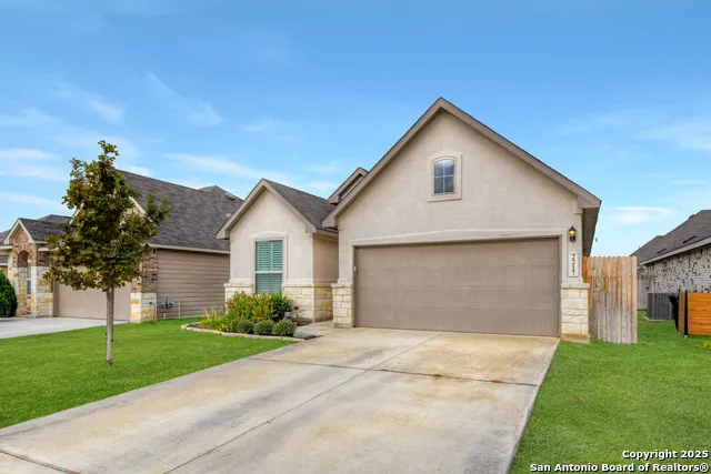 2217 Windswept New Braunfels, TX 78132