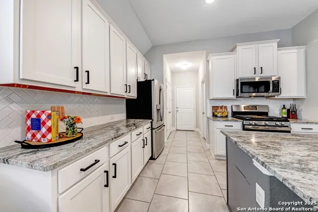 2217 Windswept New Braunfels, TX 78132