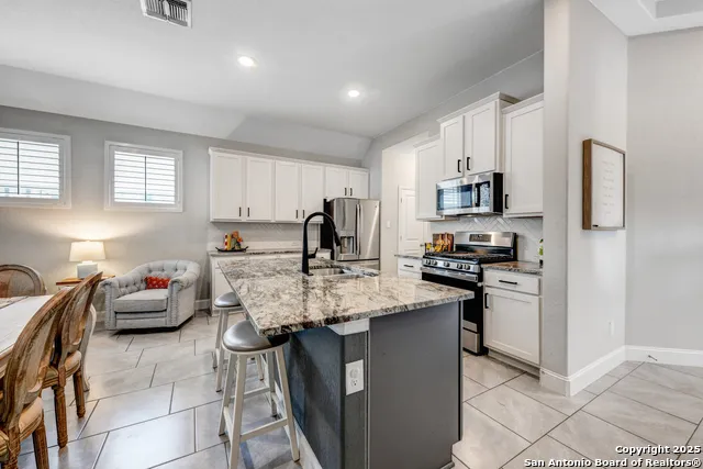 2217 Windswept New Braunfels, TX 78132