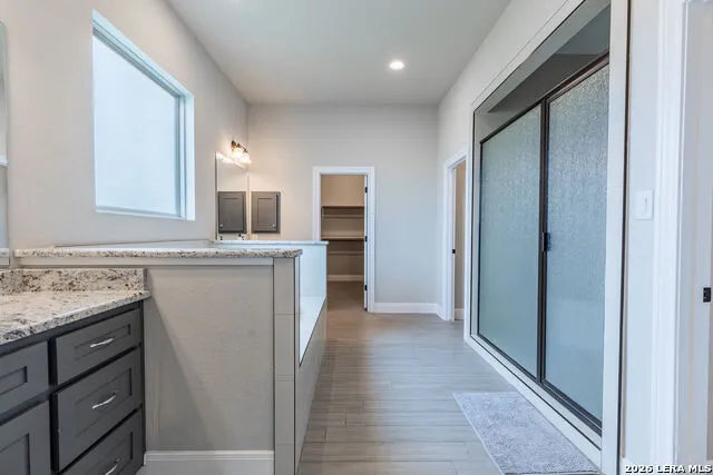 615 ABBOTT RDG St Hedwig, TX 78152
