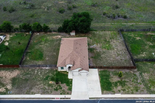 615 ABBOTT RDG St Hedwig, TX 78152