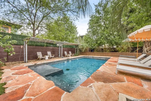 130 Delaware St San Antonio, TX 78210