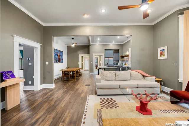 130 Delaware St San Antonio, TX 78210