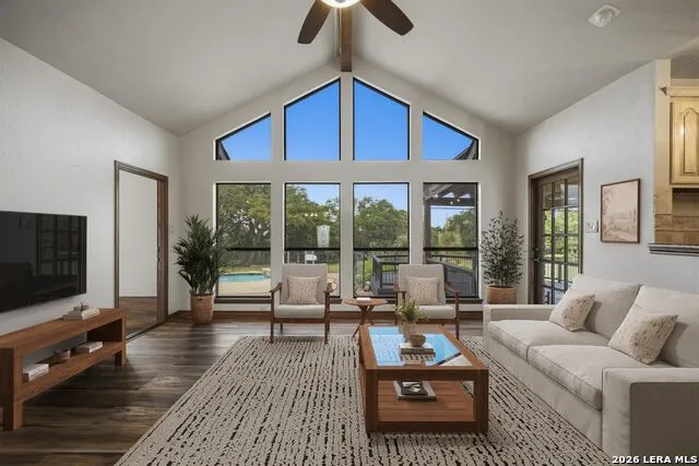 31421 WILD OAK HL Fair Oaks Ranch, TX 78015