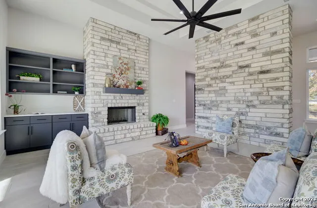 981 Jenny Leigh Trail Bulverde, TX 78163