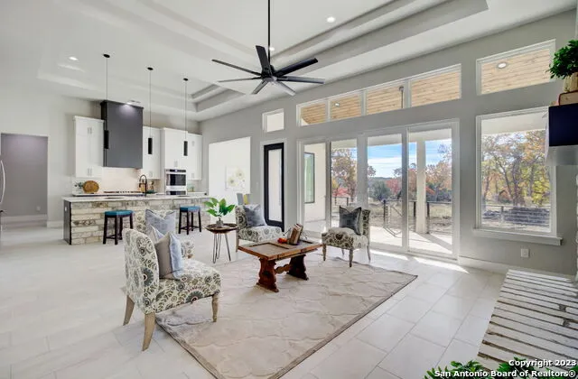 981 Jenny Leigh Trail Bulverde, TX 78163