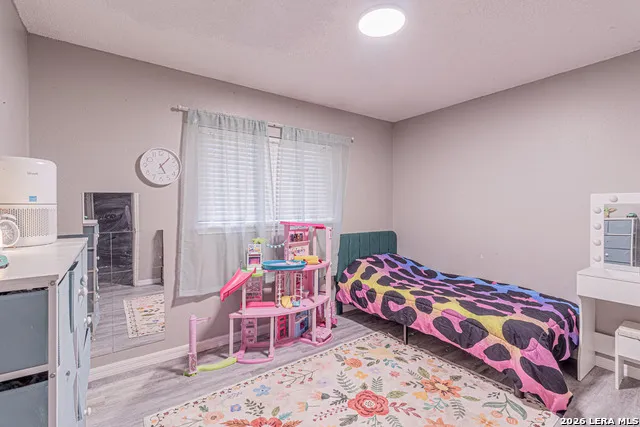 6039 Whispering Lake St San Antonio, TX 78222