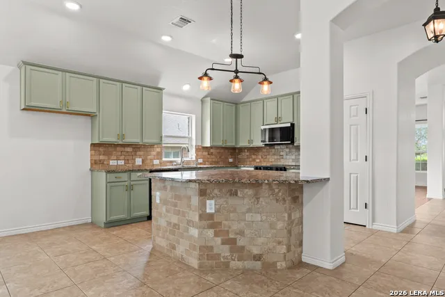 2747 Trinity Glade San Antonio, TX 78261