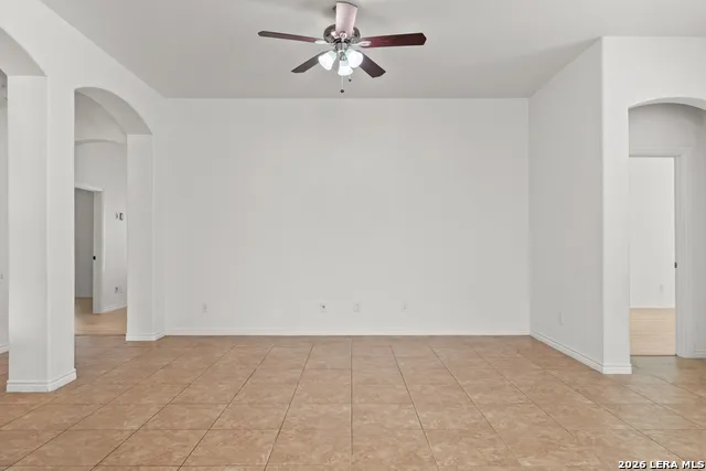 2747 Trinity Glade San Antonio, TX 78261
