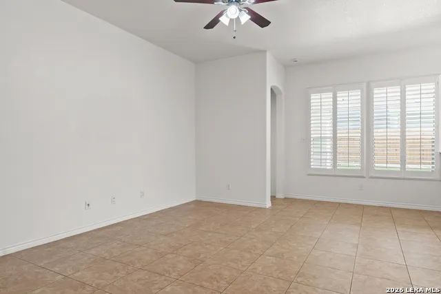 2747 Trinity Glade San Antonio, TX 78261