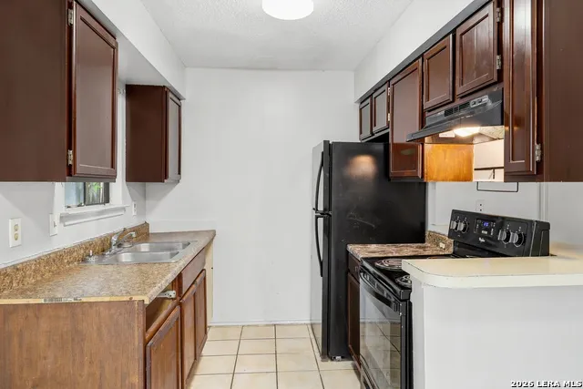 6867 BETTY LEVY San Antonio, TX 78227