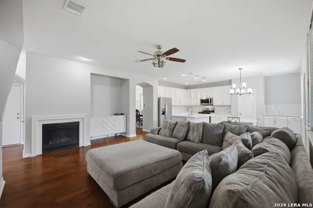 23503 WOODLAWN RDG San Antonio, TX 78259