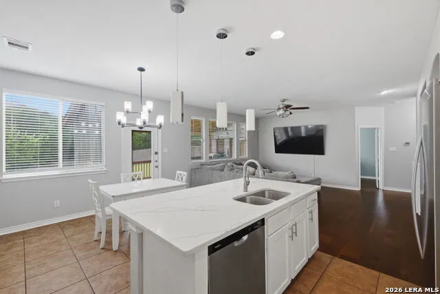 23503 WOODLAWN RDG San Antonio, TX 78259