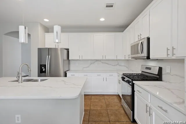 23503 WOODLAWN RDG San Antonio, TX 78259