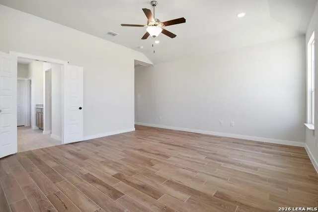 286 Firewheel Loop Floresville, TX 78114