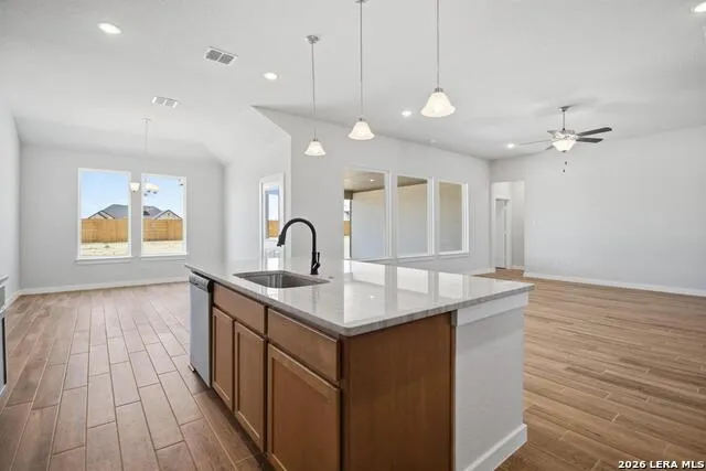 286 Firewheel Loop Floresville, TX 78114