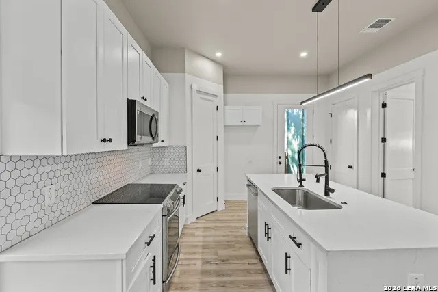 1227 BURNET ST San Antonio, TX 78202