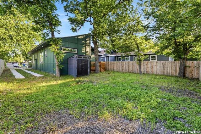 1227 BURNET ST San Antonio, TX 78202