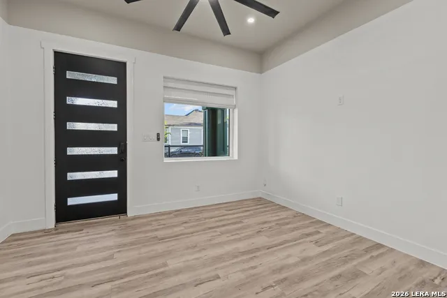 1227 BURNET ST San Antonio, TX 78202