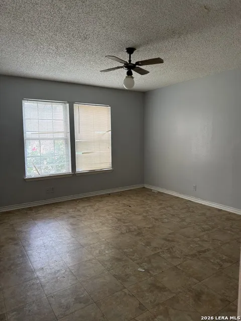 6832 Stockport San Antonio, TX 78239