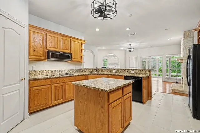 29442 No Le Hace Dr Fair Oaks Ranch, TX 78015