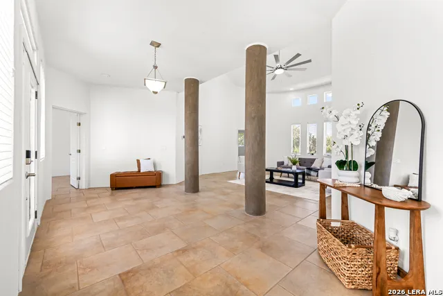 910 Silent Hollow San Antonio, TX 78260