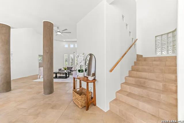 910 Silent Hollow San Antonio, TX 78260