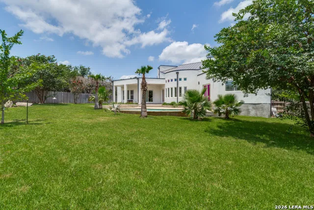 910 Silent Hollow San Antonio, TX 78260