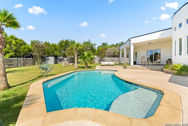 910 Silent Hollow San Antonio, TX 78260