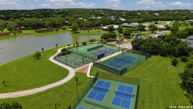 910 Silent Hollow San Antonio, TX 78260