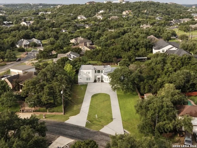 910 Silent Hollow San Antonio, TX 78260
