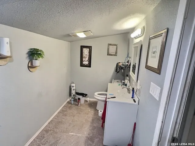 115 Robert E Lee San Antonio, TX 78214