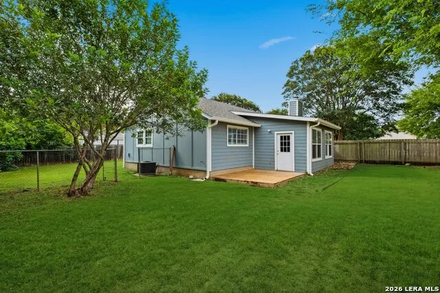 110 LEHMANN ST Boerne, TX 78006
