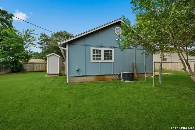 110 LEHMANN ST Boerne, TX 78006