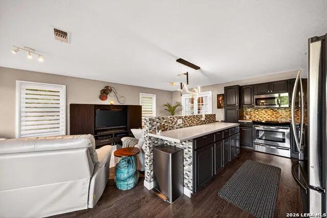 19815 GREENHILL DR Helotes, TX 78023